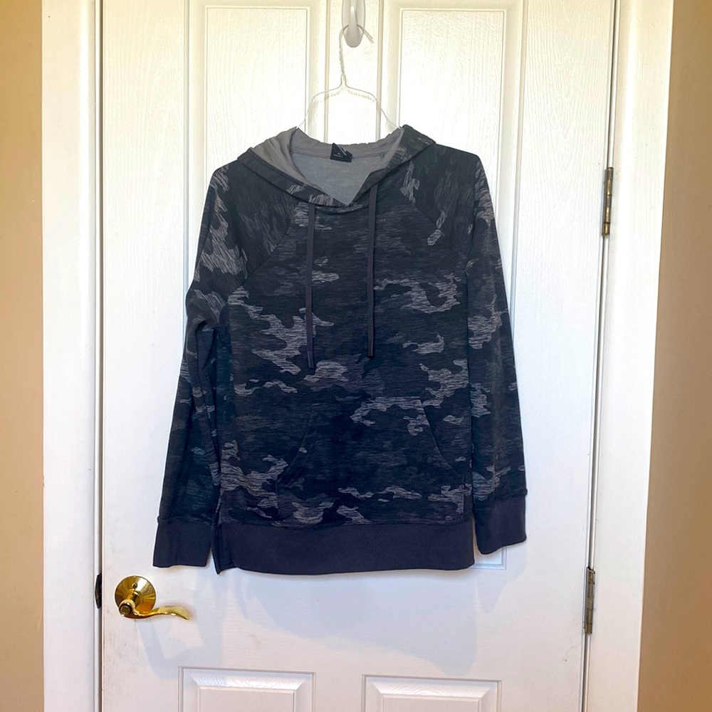 Black camo hoodie